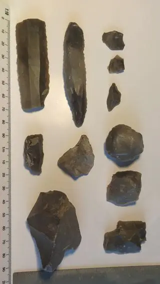 Na polu leżały też inne narzędzia sprzed tysięcy lat