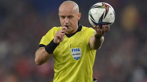 Marciniak czeka, szanse na finał ma spore. "A może Collina pójdzie na całość?"