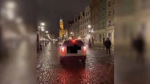 Pijany kierowca wjechał na Długi Targ w Gdańsku. Zatrzymali go świadkowie