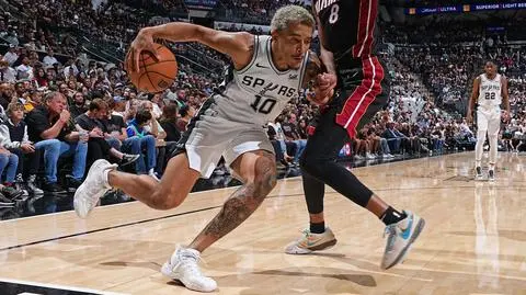 Siedem miesięcy i starczy. Jeremy Sochan wrócił do gry