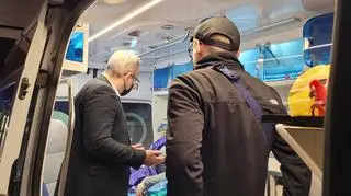 Z rannymi w Ukrainie polskimi wolontariuszami rozmawiał minister zdrowia Adam Niedzielski
