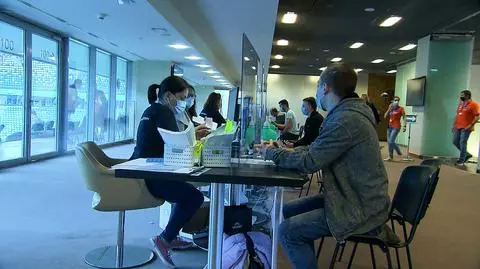 Jednodawkowa szczepionka bez zapisów w weekend. "Jestem pod wrażeniem organizacji"