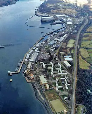 Baza HMNB Clyde