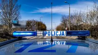 Policjanci przewieźli rodziców do izby wytrzeźwień