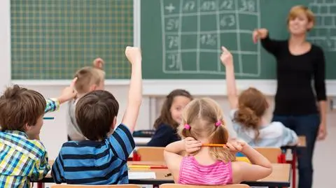Czy jesienią zabraknie nauczycieli? Starsi drżą o zdrowie, a są ich w szkołach i przedszkolach tysiące