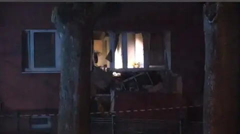 Wybuch przesunął ścianę zewnętrzną i uszkodził balkon, który odpadł