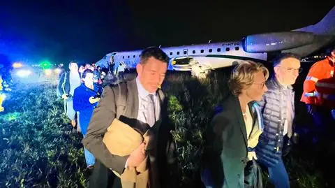 Samolot wypadł z pasa podczas lądowania na lotnisku Orly