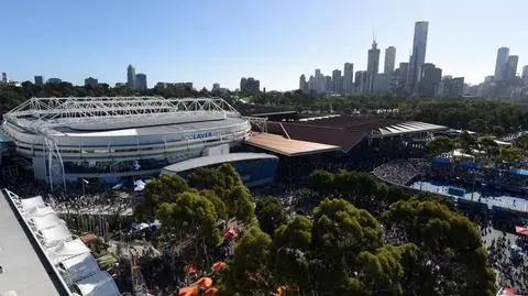 Trybuny Australian Open wypełnione na razie w jednej czwartej