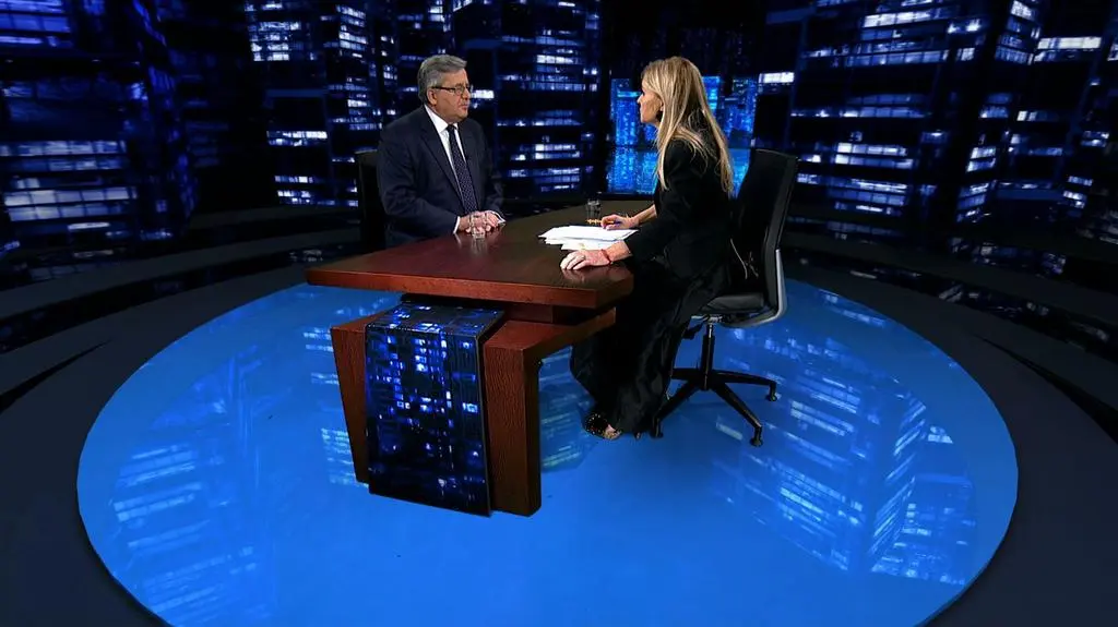 Komorowski o pomniku: trochę umiaru Jarosławie Kaczyński