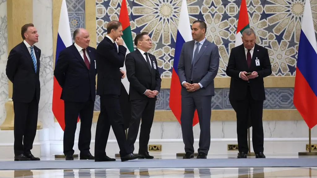Umar Kriemliow w gronie rosyjskich urzędników wysokiego szczebla w Abu Zabi (06.12.2023)