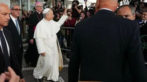 Papież opuszcza klinikę