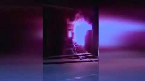 Wysadzili bankomat, grozili bronią świadkowi. W sklepie z fajerwerkami wybuchł pożar