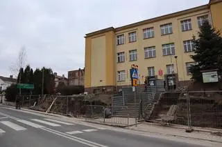 Na terenie zespołu szkolno-przedszkolnego trwa inwestycja