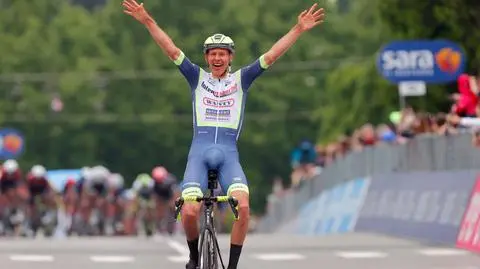 Sensacja na mecie trzeciego etapu Giro d'Italia. Wielki triumf debiutanta