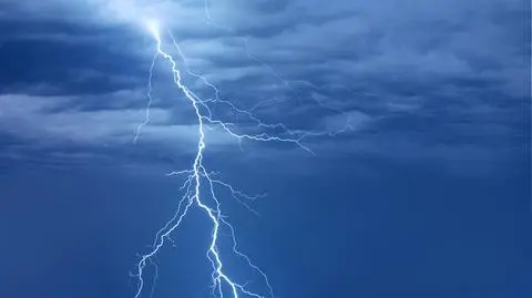 Burze i intensywne opady. IMGW wydał ostrzeżenia