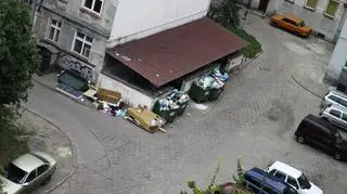 Nieciekawy widok z okna przy Pereca we Wrocławiu 