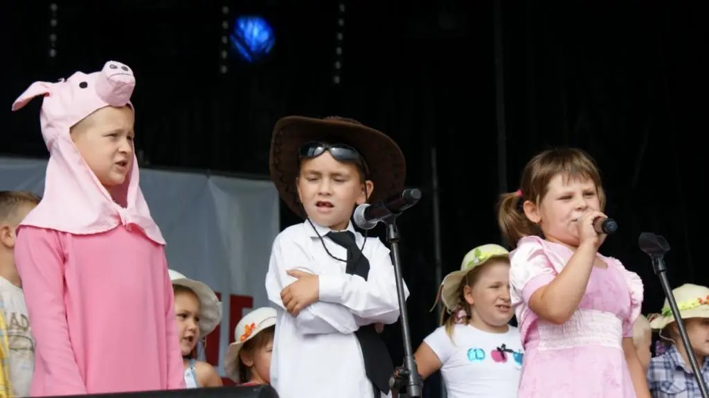 Na scenie występowały dzieci