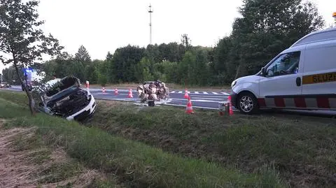 W mężczyzn wjechał pijany kierowca