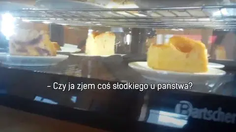 "Czy ja zjem coś słodkiego u państwa?" Fragment reportażu "Czarno na białym"