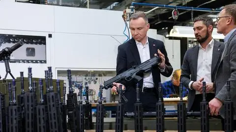 "Grots are used by Ukrainian soldiers". President Duda visits arms factory in Radom