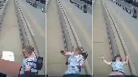 Przechodziła przez jezdnię, wpadła wprost pod jadący tramwaj. Nagranie ku przestrodze