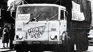 Powrót obrazu z Warszawy do Wrocławia