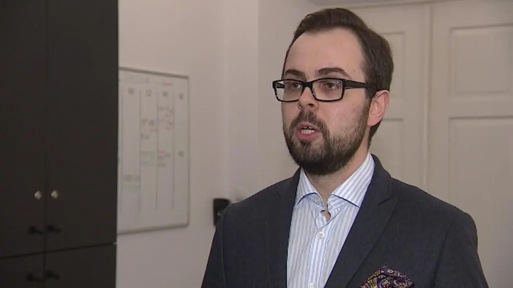 Dr M.Małecki z UJ o karaniu za polskie obozy śmierci