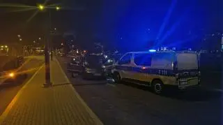 Pijany i bez prawa jazdy wyjechał tuż przed radiowóz. Nagranie