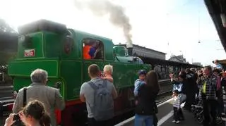 Miłośnicy kolejnictwa zwiedzali zabytkowe parowozy