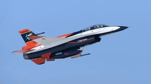 f 16 vista