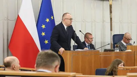 Minister Adam Bodnar podczas posiedzenia Senatu