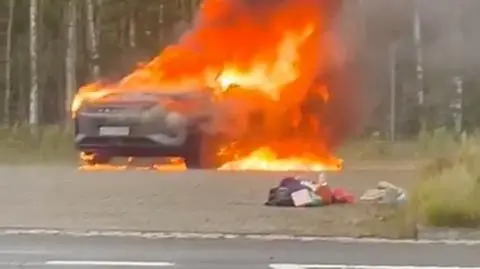 Płonące auto