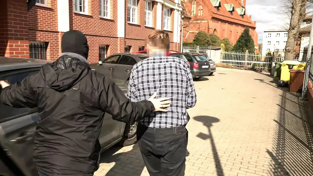Były senator doprowadzony do prokuratury 