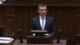 Ziobro: Stefan W. w 2016 roku zaczął słyszeć głosy. Miały wydawać mu polecenia