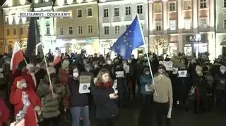 Bolesławiec. Protest w obronie TVN i innych wolnych mediów