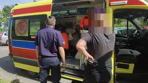 Dwulatek przestał oddychać. Uratowali go policjanci, którzy w przedszkolu uczyli o pierwszej pomocy