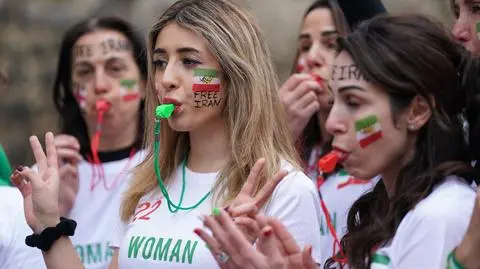Najpierw mecz, potem rewolucja. Czy mundial w Katarze może pomóc protestującym Irankom?