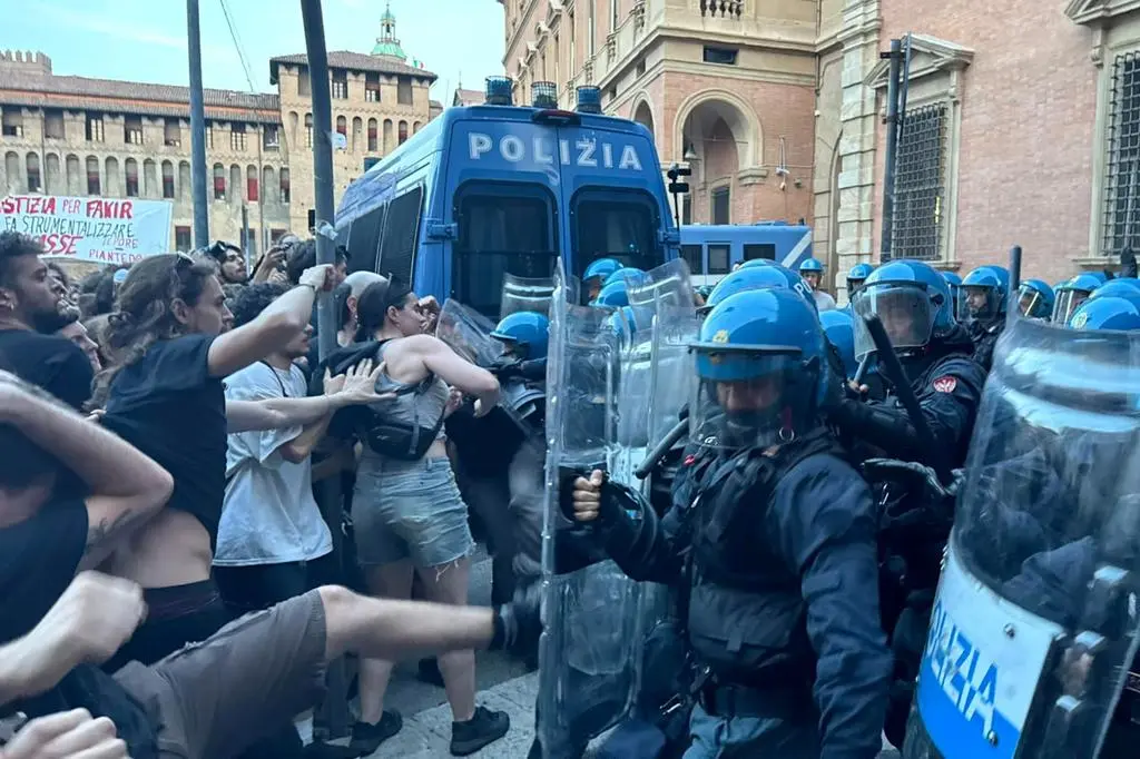 Podczas protestów dochodzi do starć z policją