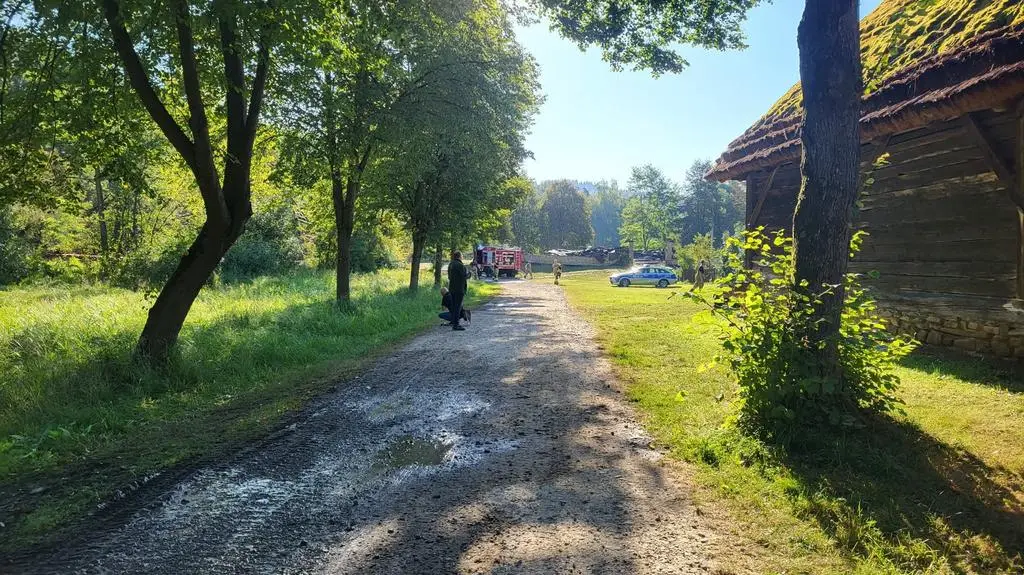 Pogorzelisko jest zabezpieczane przez policję