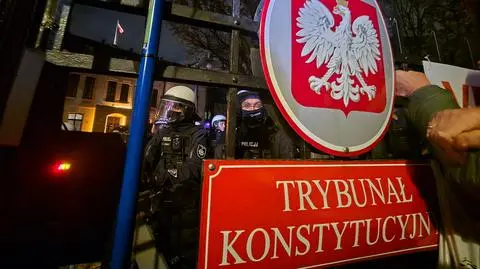 Policja pod TK