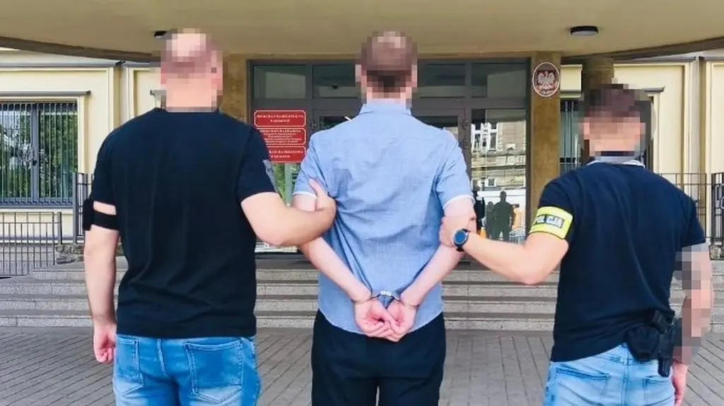 Policja zatrzymała trzy osoby