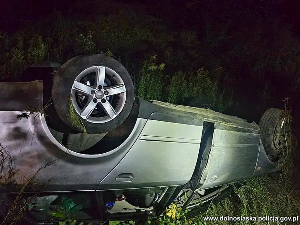 Policjanci ścigali kierowcę Audi
