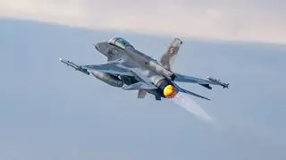 Polski F-16