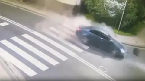 Pościg zakończył na budynku