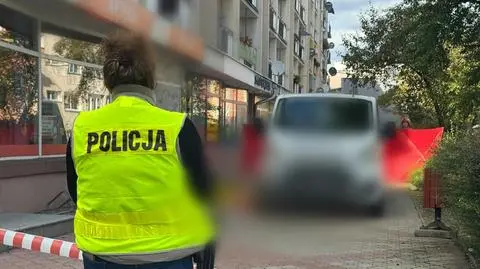 Potrącenie kobiety na chodniku