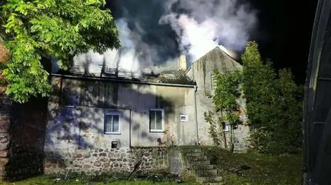 Pożar kamienicy w Nowem