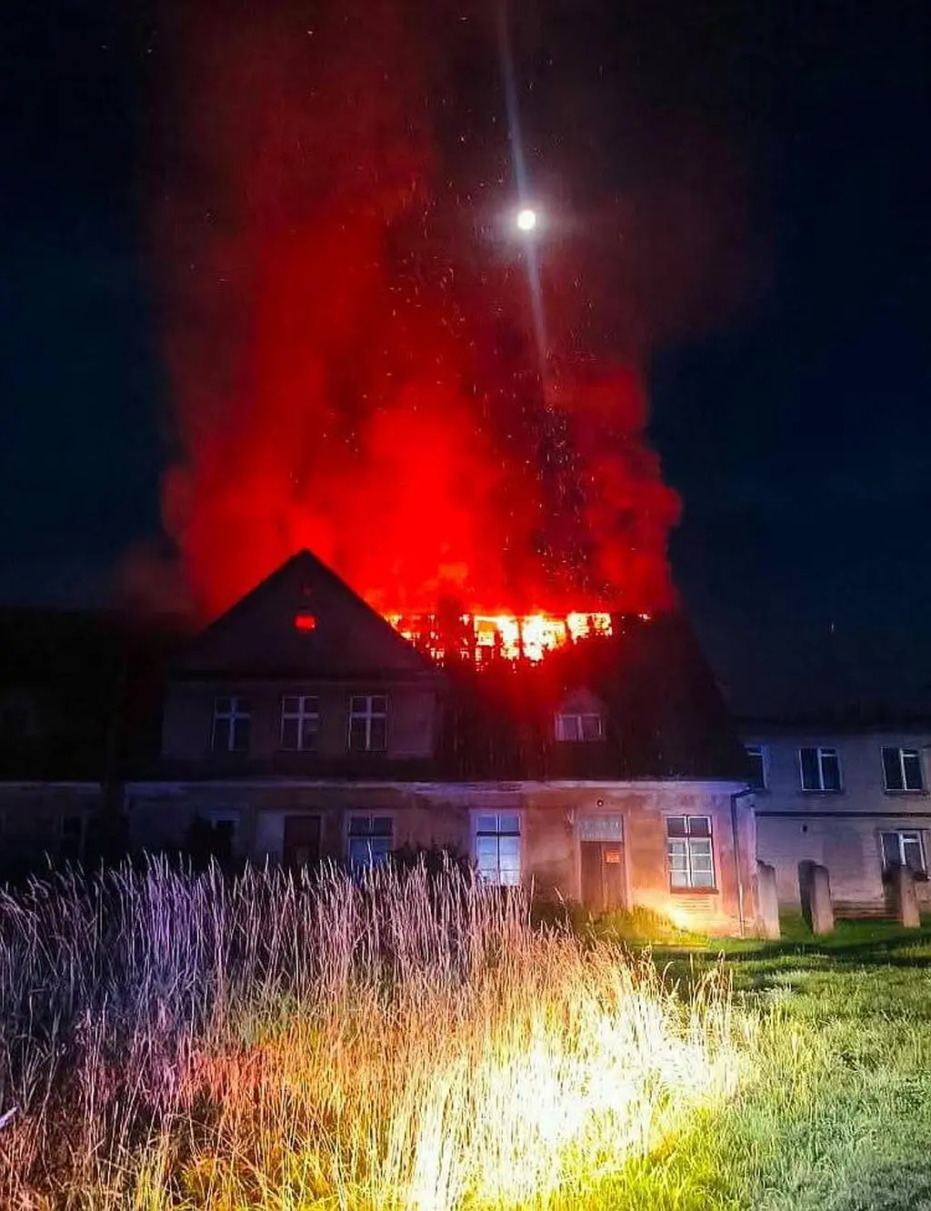 Pożar pałacu w Biebrowie