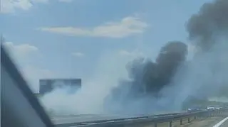 Wielka chmura dymu na A4