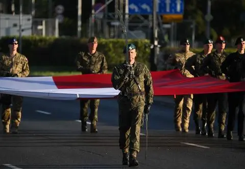 "Wyjątkowe święto, pokaz siły i zmodernizowanej armii"