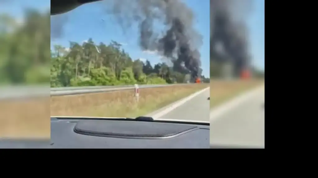 7140ac94-c7de-4eb6-97f0-2ff4a424a77f-480p